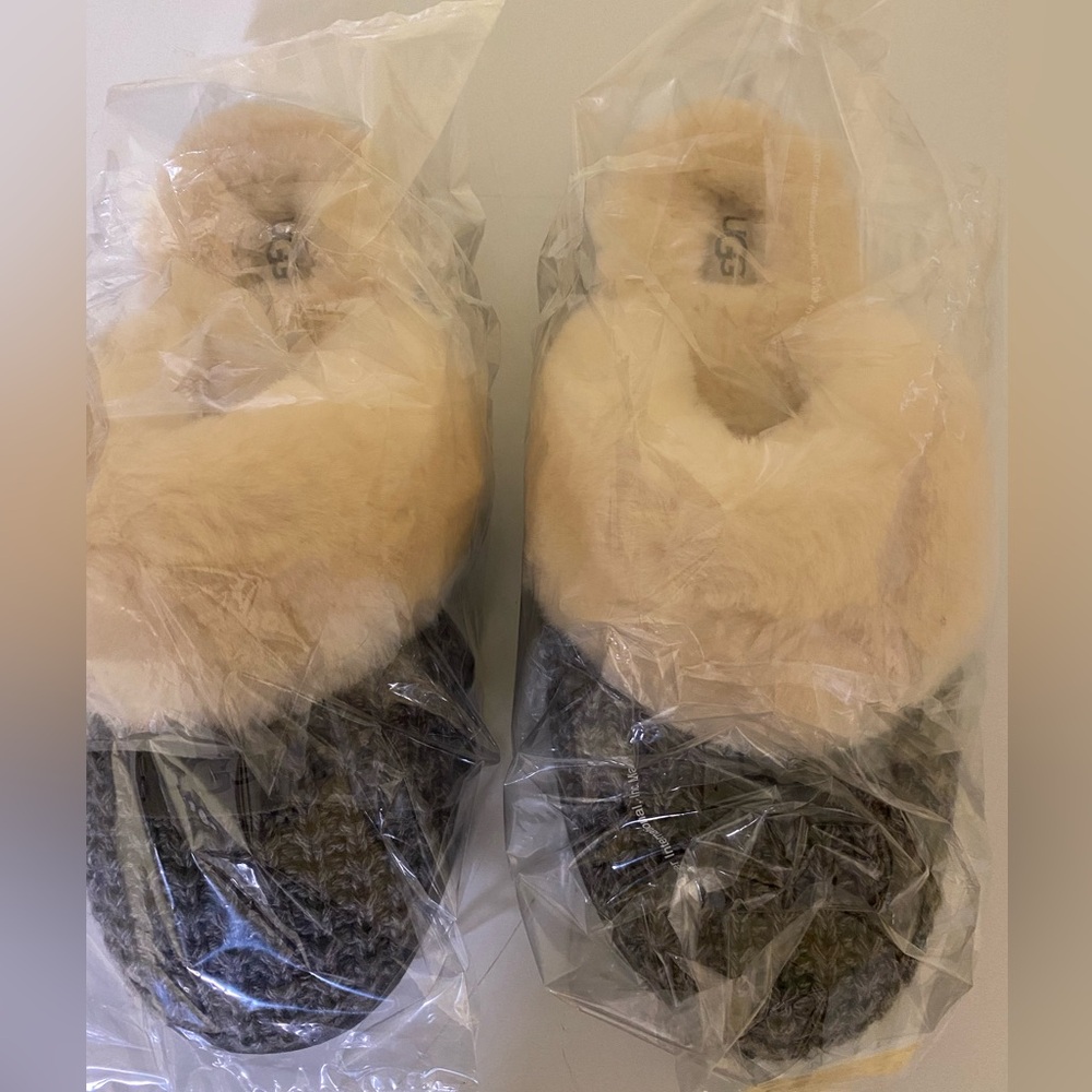 New Charcoal UGG Cozy Slipper